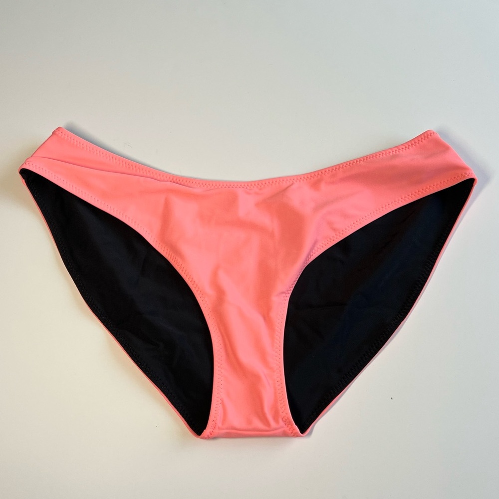✨NWOT✨ FABLETICS | Pink reversible bikini bottom | Size XS